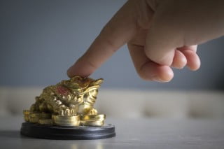 Feng Shui Specchio in Ingresso 1 Feng Shui: Utilizza specchi ben posizionati nell'ingresso per favorire il flusso energetico