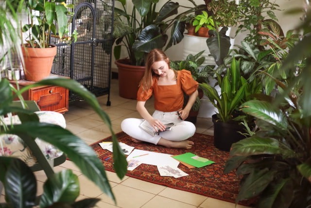 Armadio Con Specchio Davanti Alletto Nel Feng Shui 1 Posiziona un armadio con specchio davanti all'letto per massimizzare l'energia positiva secondo il Feng Shui