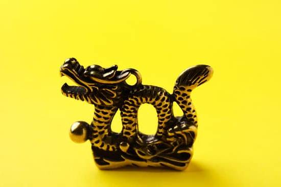 Feng Shui Specchio Camera Letto 1 Feng Shui: armonia e riflessi positivi in camera da letto con specchio adatto