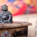 Fare Un Contenitore Feng Shui Su Terreno in Giardino Utilizza materiali naturali per costruire un contenitore feng shui su terreno in giardino