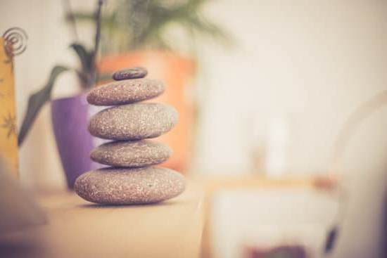 Elementi Nel Feng Shui 1 Equilibrio degli elementi nel Feng Shui: armonia tra acqua, terra, fuoco, legno e metallo