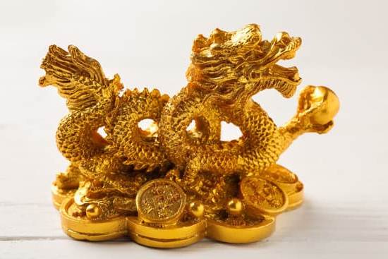 Posiziona i tuoi specchi secondo i principi del Feng Shui per massimizzare l'energia positiva